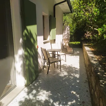 Casa Corbezzolo 3* プロッキオ